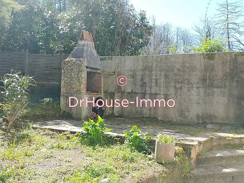 Immeuble, 250 m²
