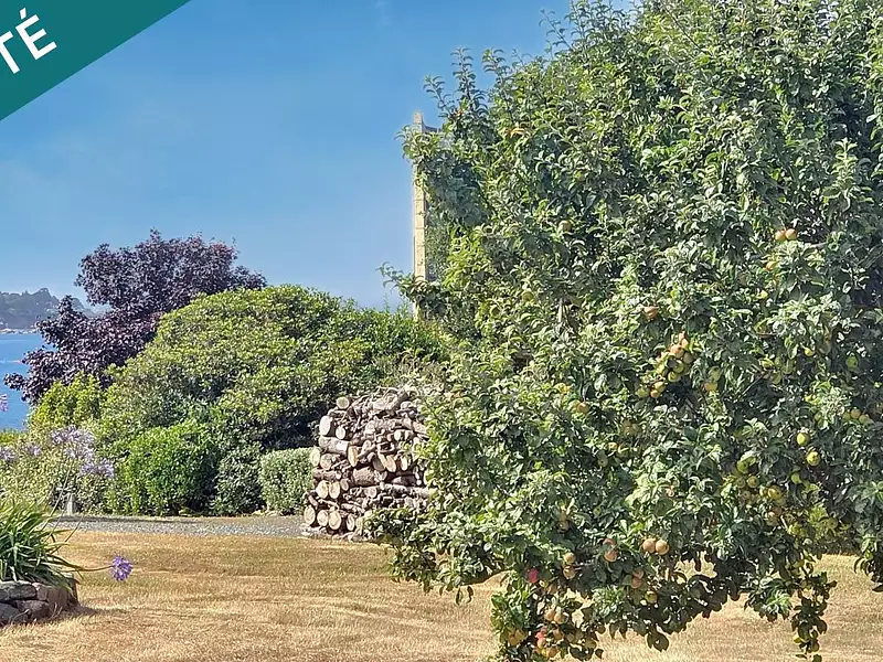 Terrain, 2 180 m²