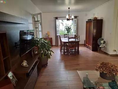Maison, 246 m²