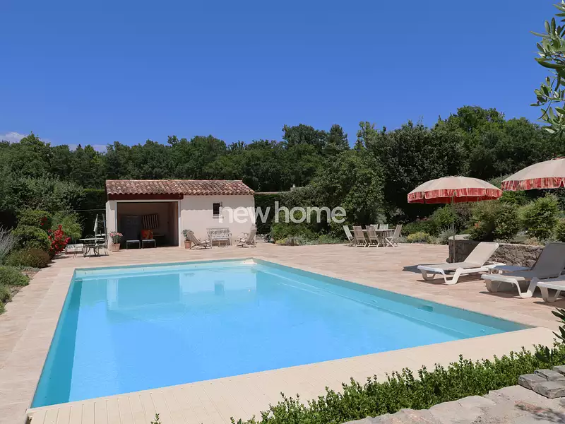 Maison, 320 m²