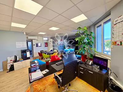 Immeuble, 380 m²