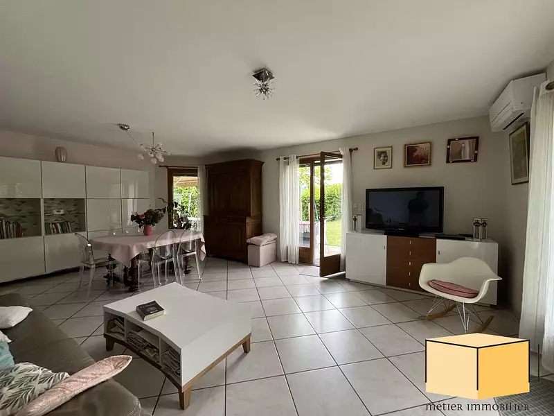 Maison, 165 m²
