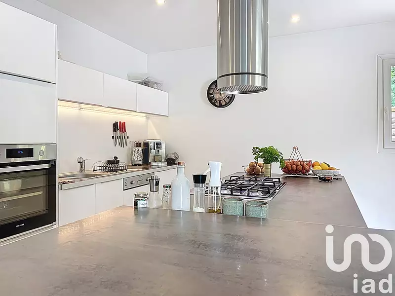 Maison, 212 m²