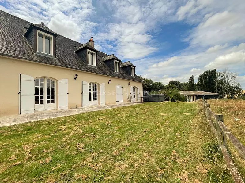 Maison, 345 m²
