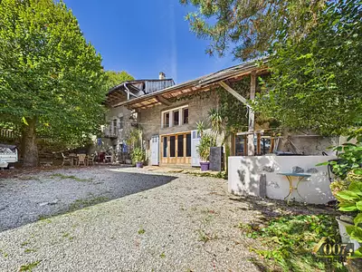 Maison, 225 m²