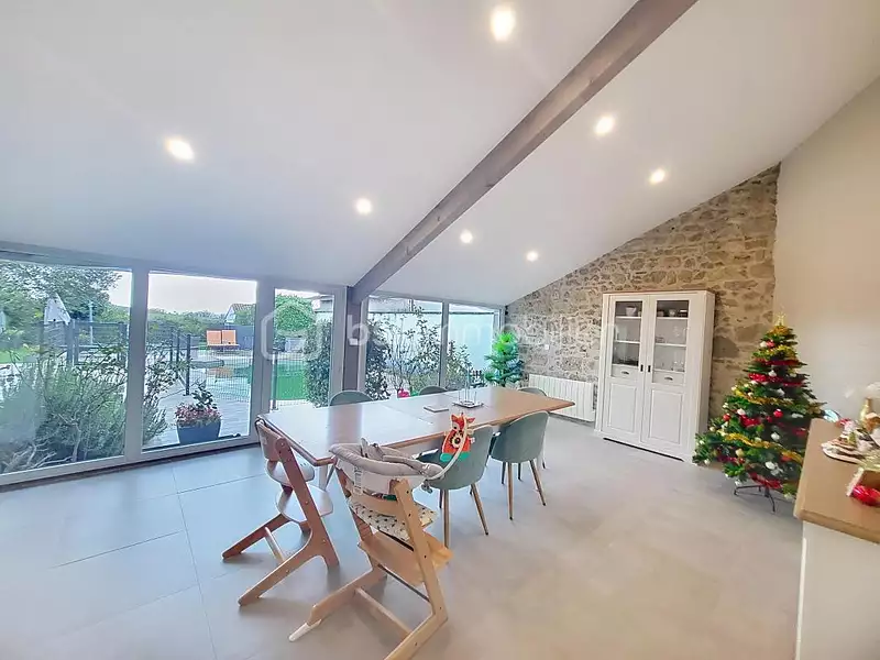 Maison, 191 m²
