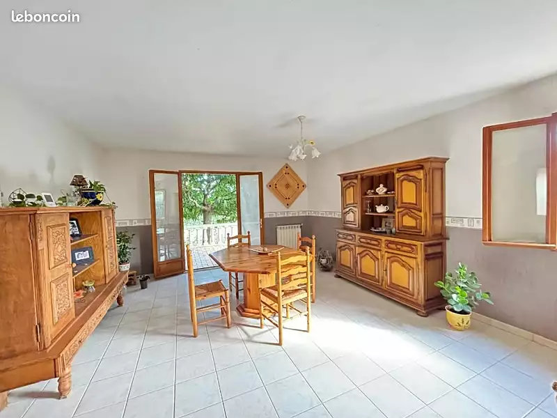 Maison, 156 m²