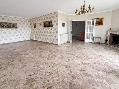 Maison, 248 m²