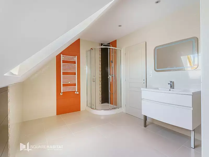 Maison, 156 m²