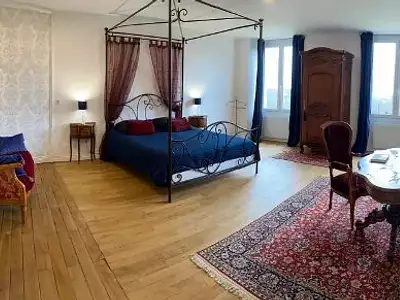 Maison, 1 225 m²