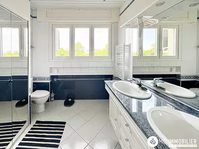 Appartement, 264 m²