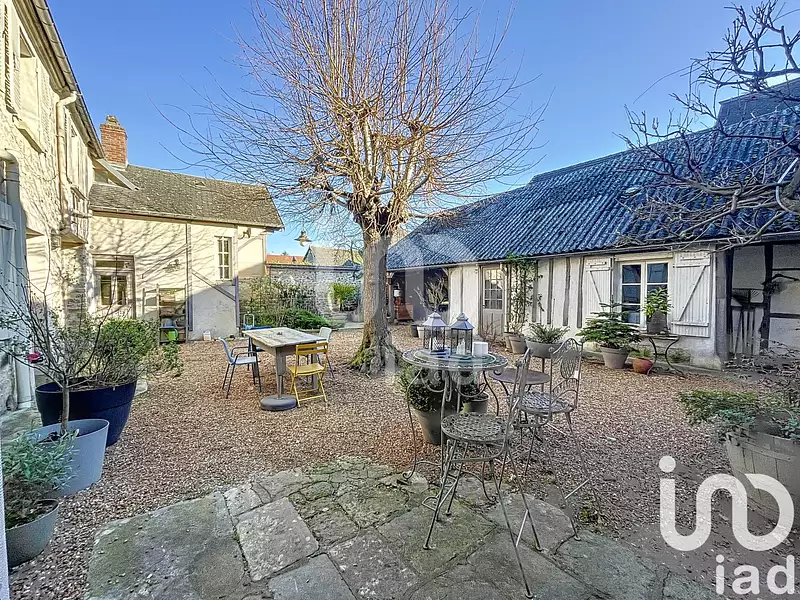 Maison, 176 m²