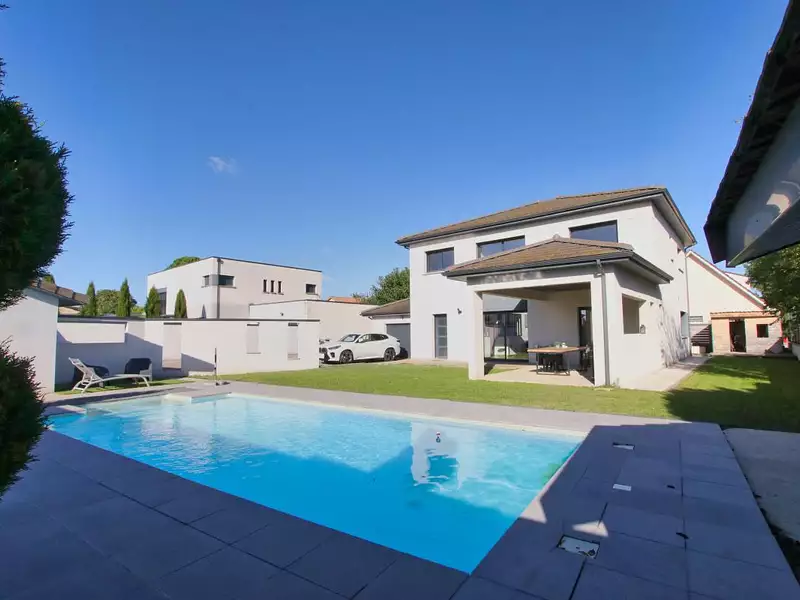 Maison, 158 m²