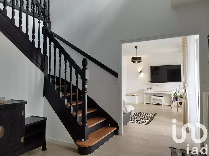 Maison, 196 m²