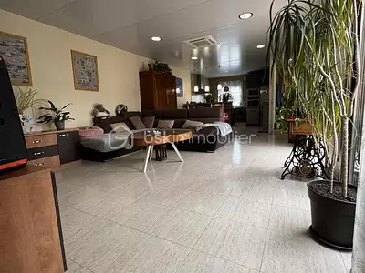Maison, 84 m²