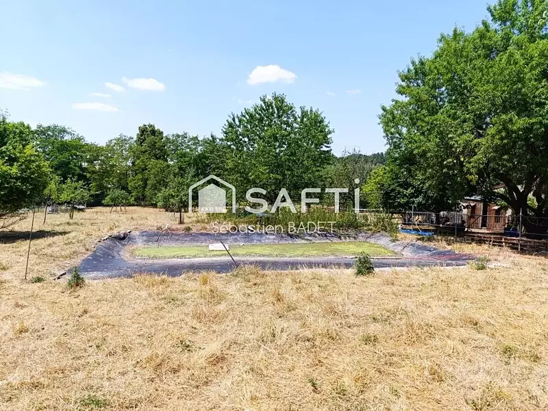 Terrain, 6 597 m²