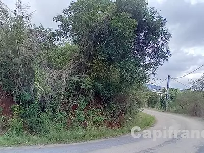 Terrain, 7 647 m²