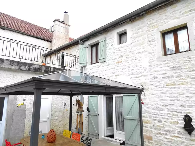 Maison, 144 m²