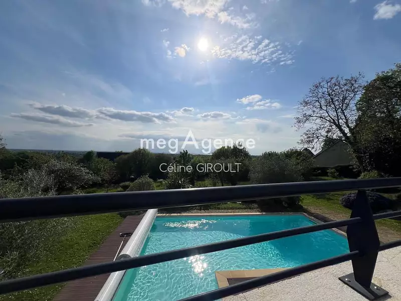 Maison, 240 m²