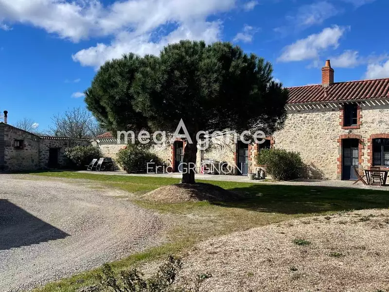 Maison, 180 m²