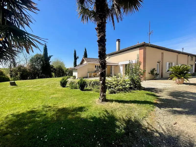 Maison, 296 m²