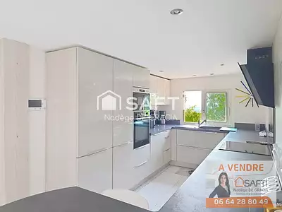 Maison, 263 m²