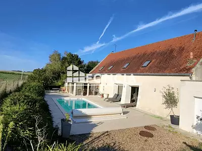 Maison, 235 m²