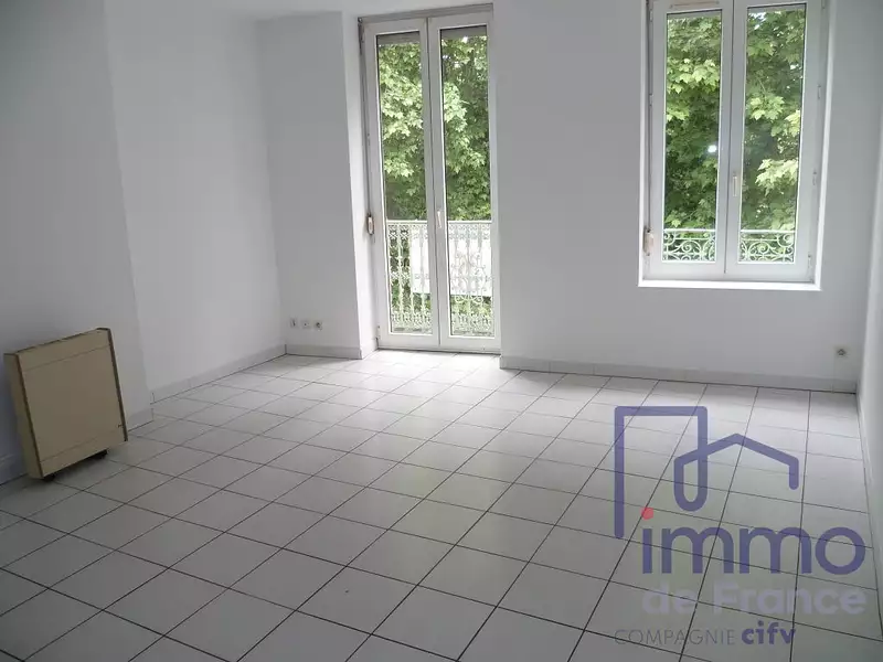 Immeuble, 595 m²