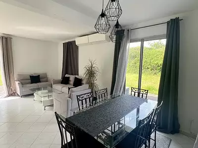 Maison, 144 m²