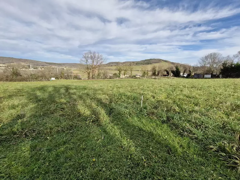 Terrain, 1 037 m²