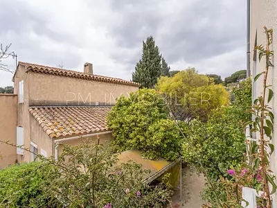Maison, 235 m²