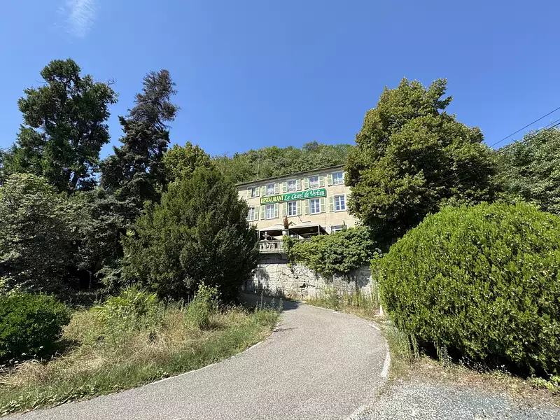 Divers, 650 m²