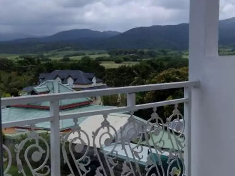 Maison, 225 m²