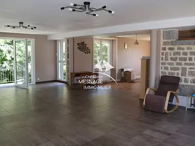 Maison, 252 m²