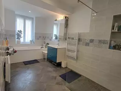Maison, 215 m²