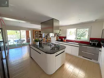 Maison, 197 m²