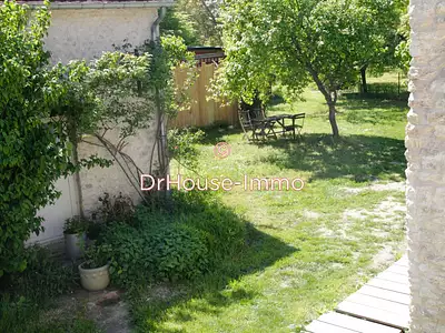 Maison, 225 m²