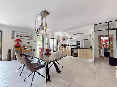 Maison, 190 m²
