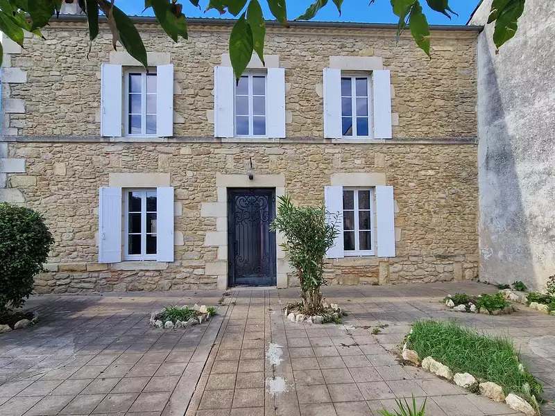 Maison, 104 m²