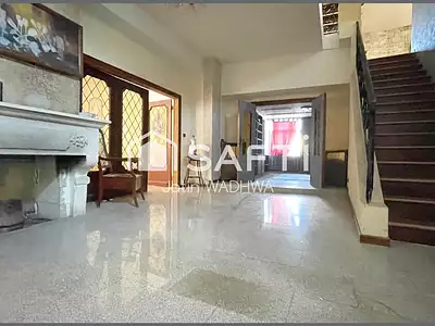 Maison, 311 m²
