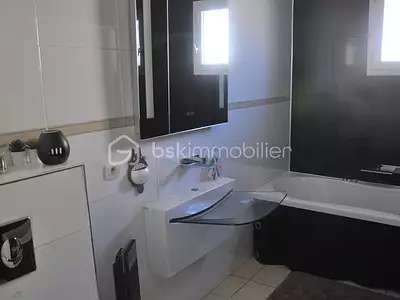 Maison, 145 m²