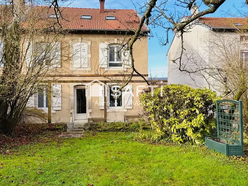 Maison, 185 m²