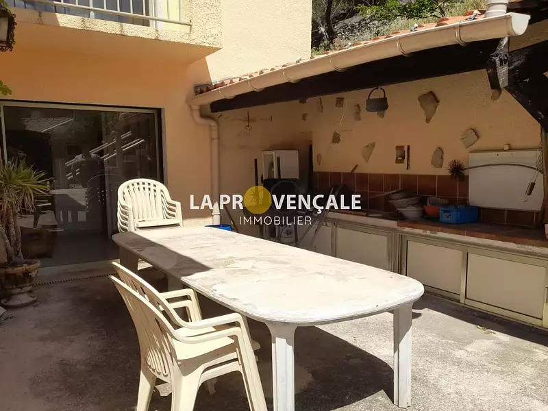 Maison, 190 m²