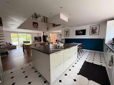 Maison, 354 m²