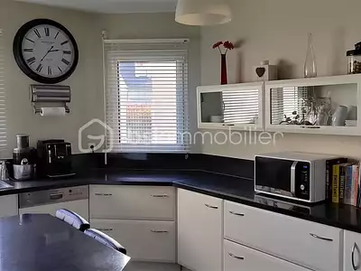 Maison, 186 m²