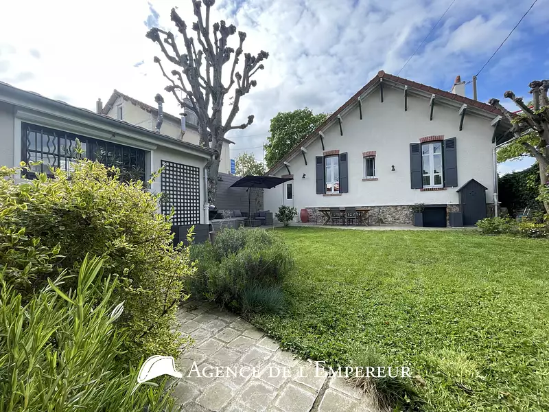 Maison, 141 m²