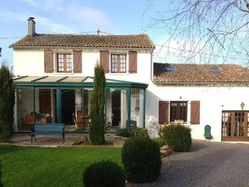 Maison, 174 m²