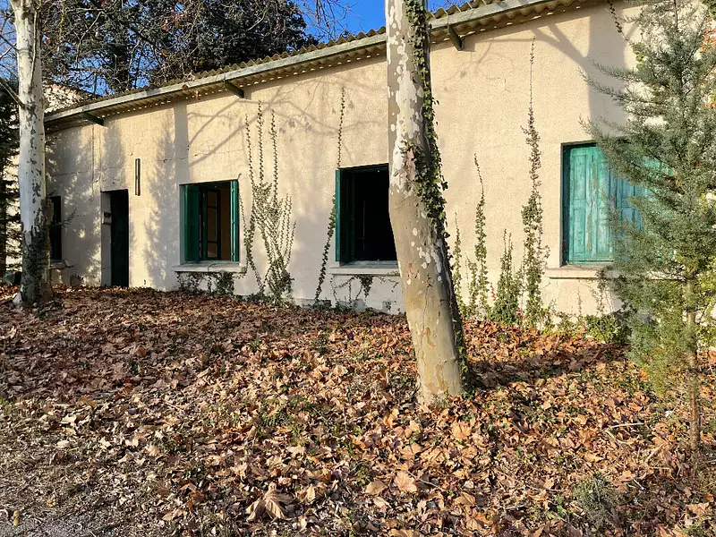 Immeuble, 692 m²