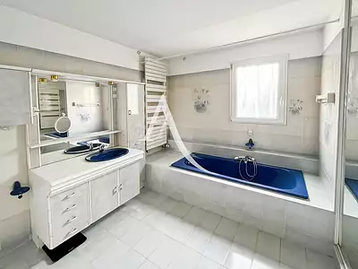Maison, 121 m²
