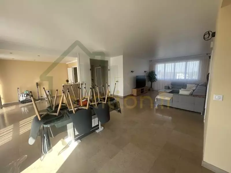 Appartement, 145 m²